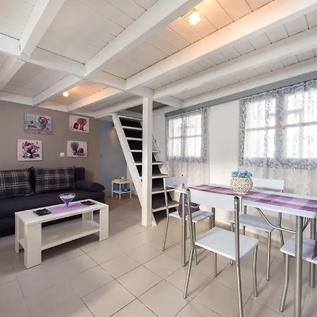 Apartment Musses *